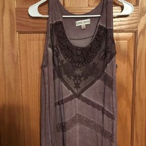 Knox Rose tank top size large. Color purple